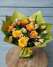 Букет цветов из:  Альстромерии и Розы в Кашин