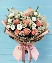 Букет цветов из:  Розы, Альстромерии и Лизиантусы в Кашин