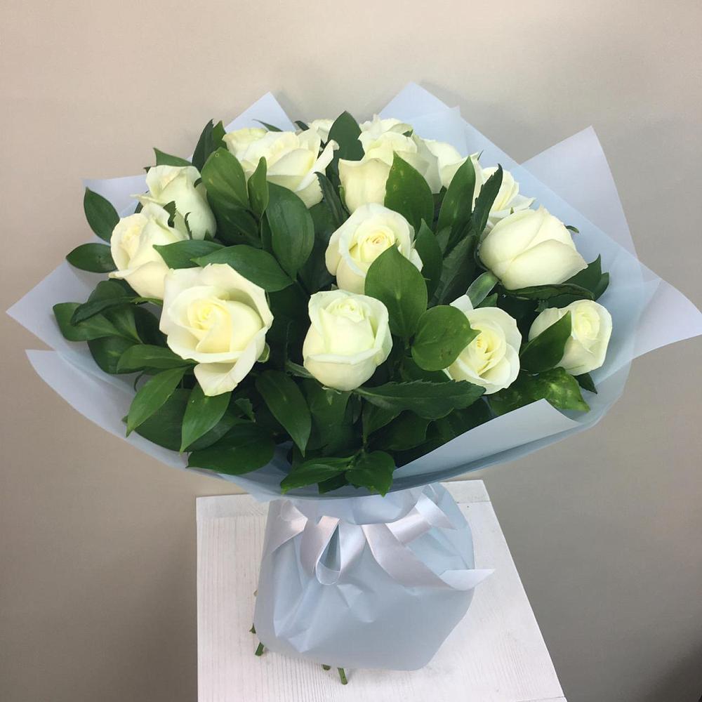 Букет 15 Белых роз Проуд в Кашин