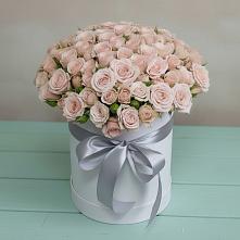 Цветочная композиция из Розы в шляпной коробке в Кашин