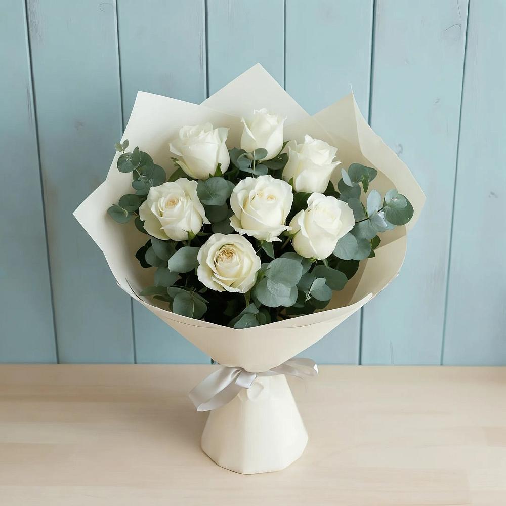 Букет Белые розы в Эвкалипте в Кашин