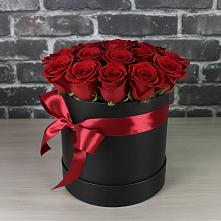 Цветочная композиция из Розы в шляпной коробке в Кашин