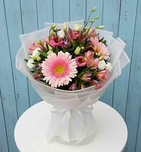 Букет цветов из:  Герберы, Альстромерии и Лизиантусы в Кашин